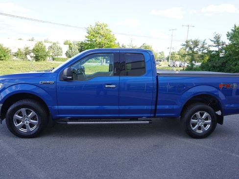 Used 2018 Ford F150 XLT w/ Equipment Group 302A Luxury AWD/4WD image 4