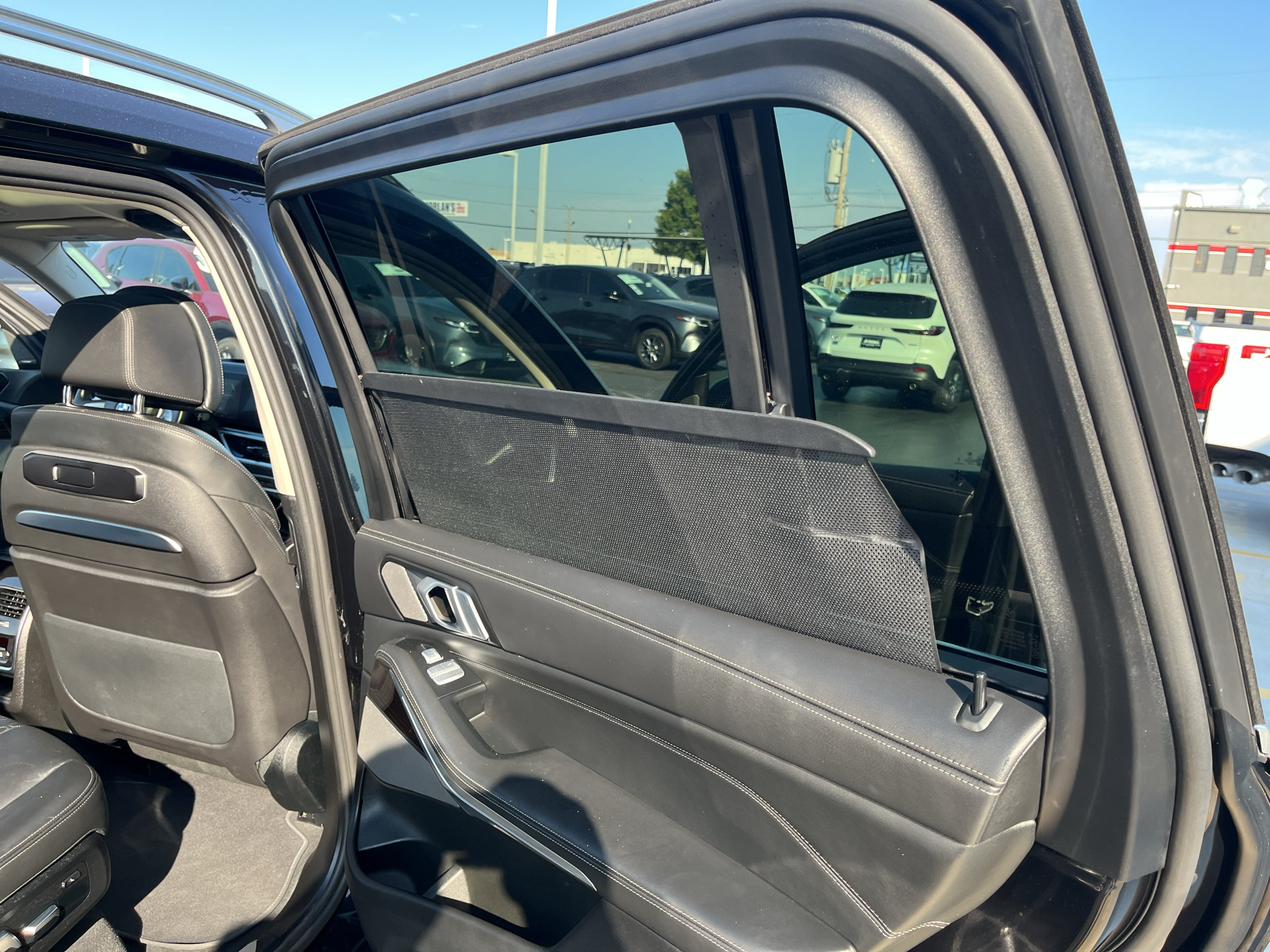 Used 2025 BMW X7 xDrive40i AWD/4WD image 59