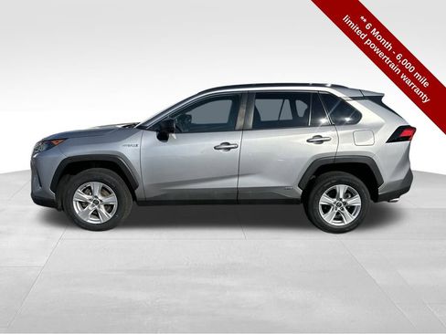 Used 2021 Toyota RAV4 LE image 2