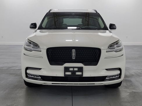 Used 2023 Lincoln Aviator Reserve w/ Equipment Group 201A image 3