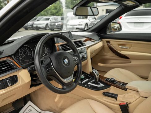 Used 2014 BMW 428i xDrive Convertible AWD/4WD image 10