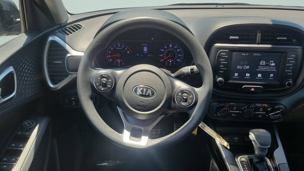 Used 2020 Kia Soul S FWD image 12