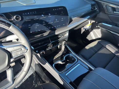 New 2026 Chevrolet Traverse High Country image 17