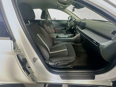 Used 2024 Hyundai Sonata SEL FWD image 32