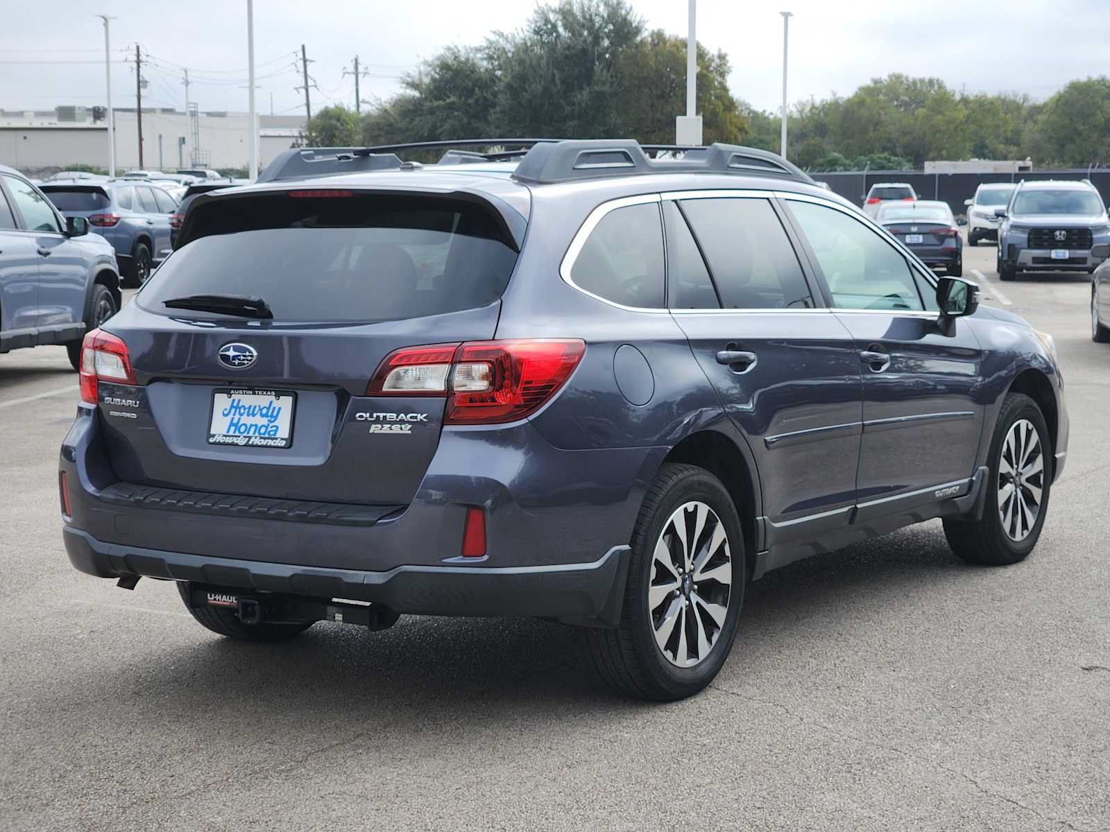 Used 2015 Subaru Outback 2.5i Limited AWD/4WD image 5