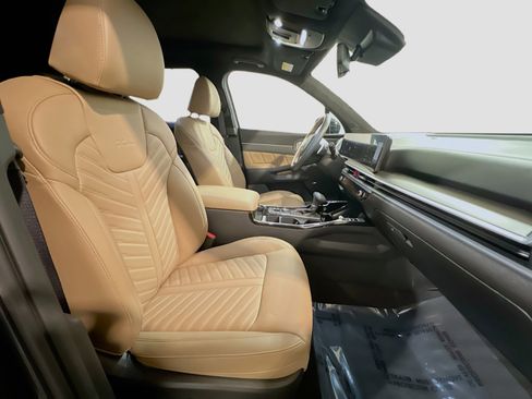 Used 2024 Kia Sorento SX Prestige image 23