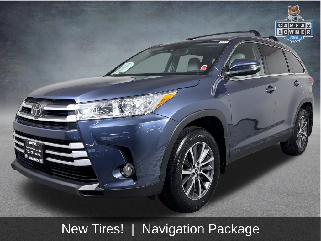 Used 2019 Toyota Highlander XLE AWD/4WD image 3