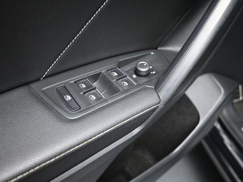 Used 2023 Volkswagen Tiguan SE R-Line FWD image 20