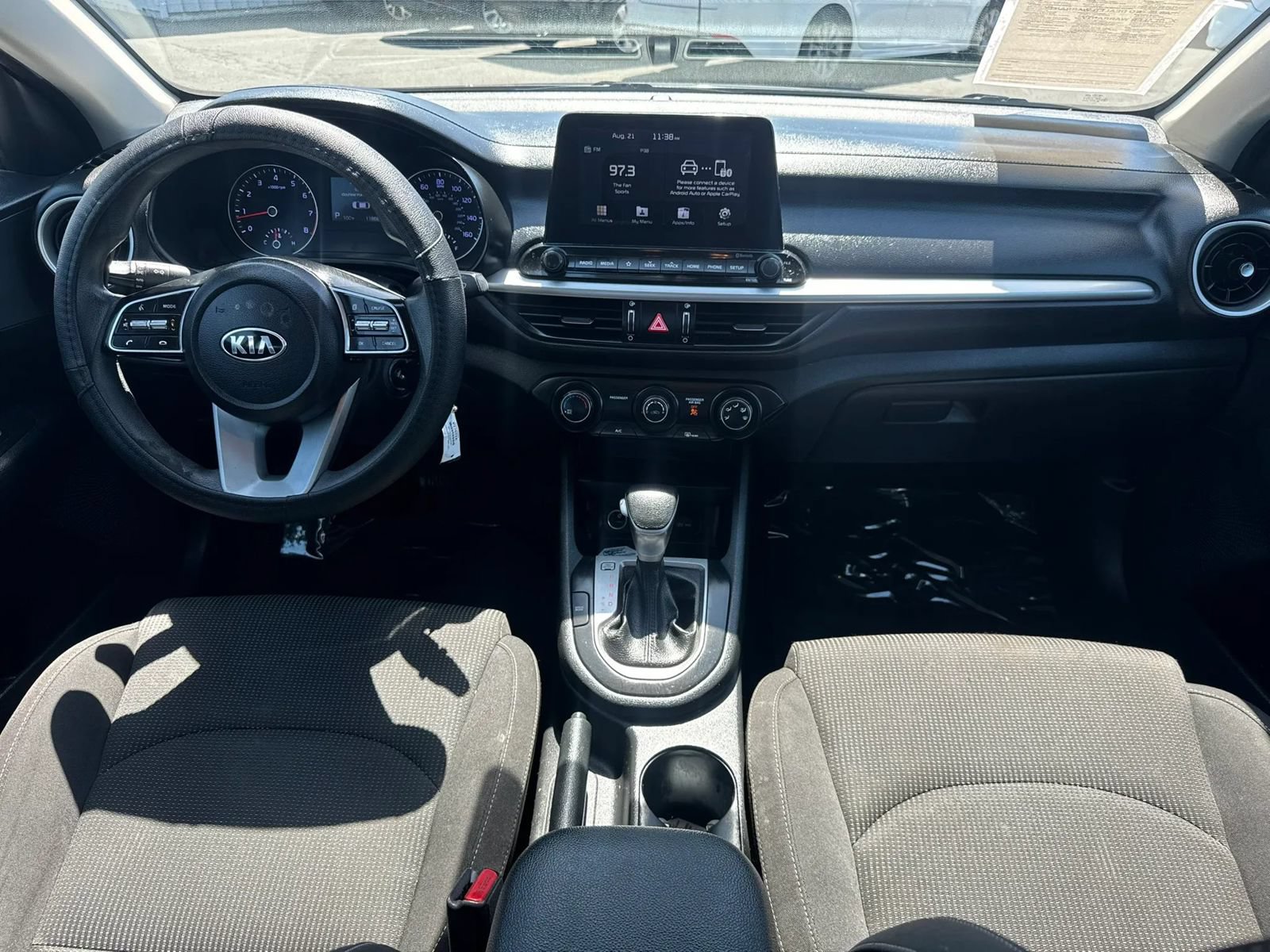 Used 2020 Kia Forte LXS FWD image 25