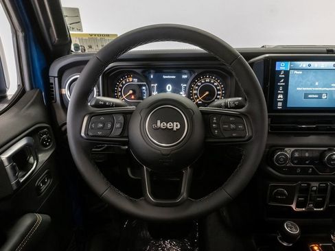 New 2026 Jeep Gladiator Sport image 11