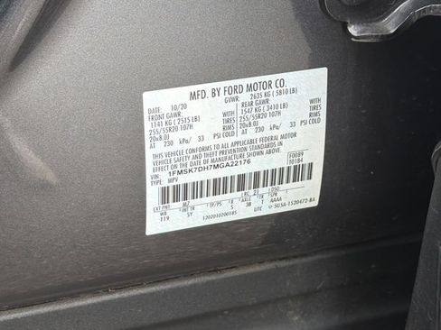 Used 2021 Ford Explorer XLT w/ Equipment Group 202A RWD image 36