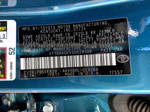 Used 2025 Toyota Camry SE w/ Convenience Package image 31