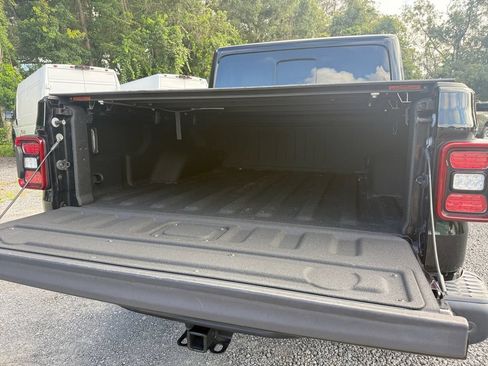 Used 2020 Jeep Gladiator Rubicon AWD/4WD image 29