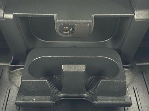 Used 2022 Ford F150 Lariat image 51