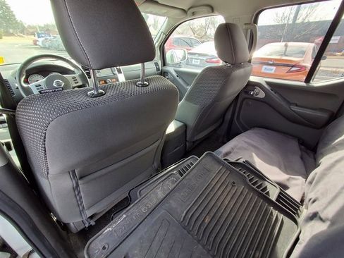 Used 2017 Nissan Frontier PRO-4X image 13