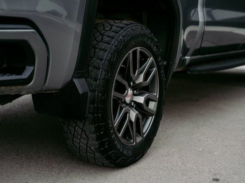 Used 2021 GMC Sierra 1500 AT4 w/ AT4 Premium Package image 10