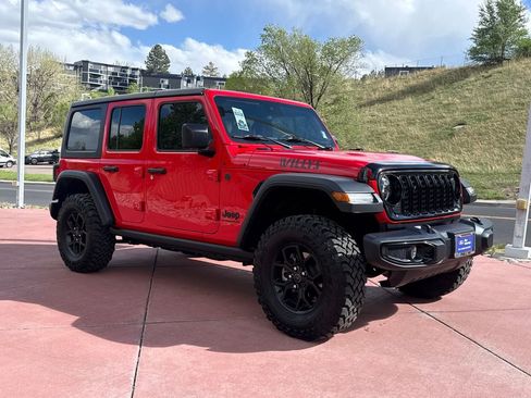 Used 2025 Jeep Wrangler Willys image 1