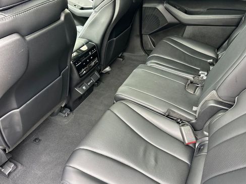 Certified 2023 Acura MDX FWD w/ Technology Package image 13