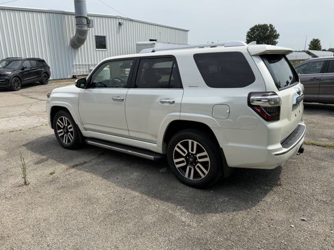 Used 2021 Toyota 4Runner Limited AWD/4WD image 10