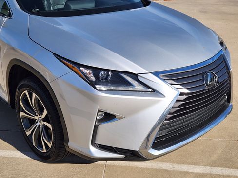 Used 2018 Lexus RX 350L Navigation, Premium Package image 7