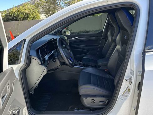 Used 2023 Volkswagen Golf R image 2