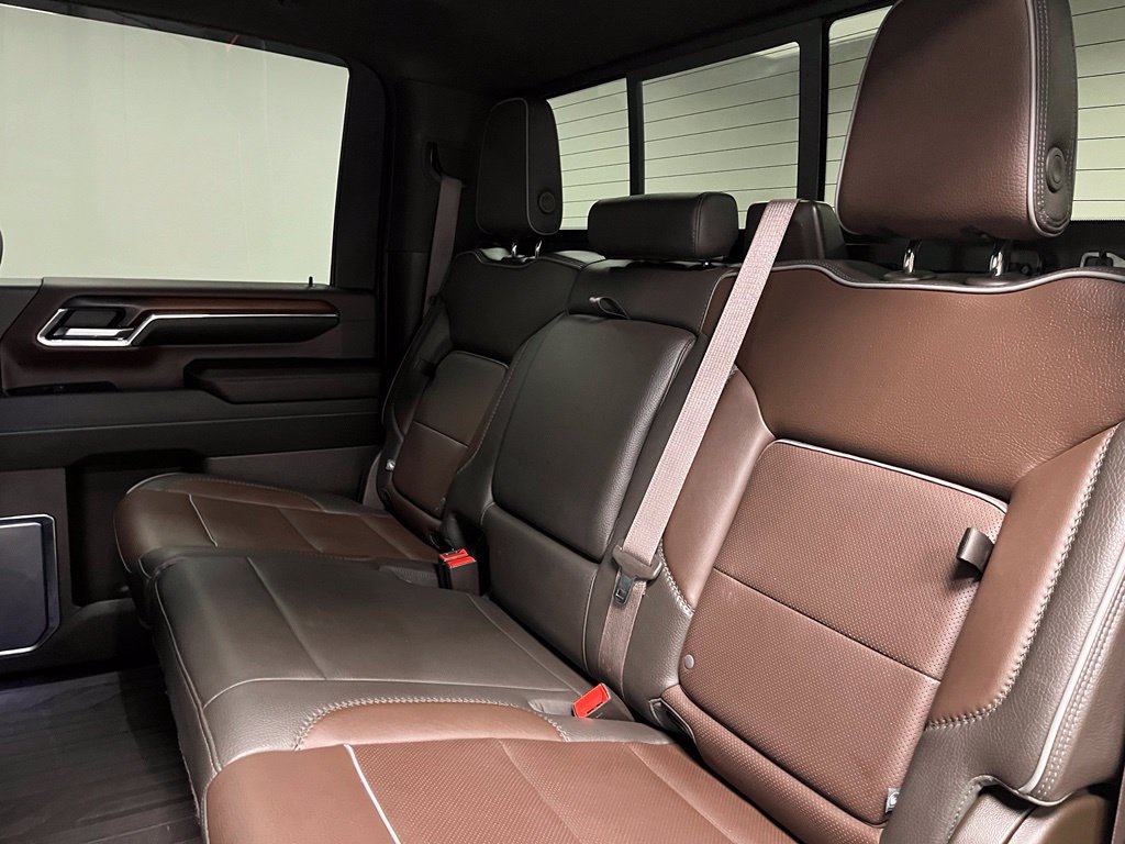 Used 2024 GMC Sierra 3500 Denali w/ Denali Reserve Package AWD/4WD image 43