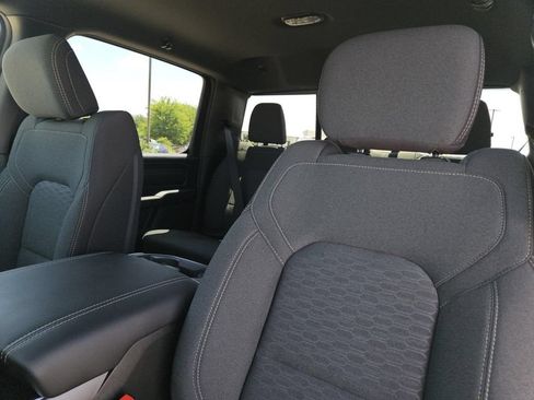 New 2026 RAM 1500 Express AWD/4WD image 23