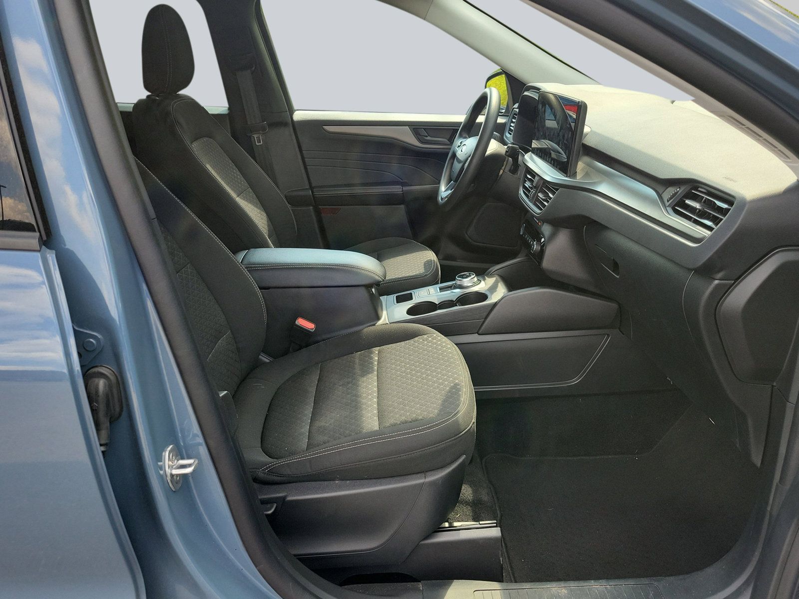 Used 2025 Ford Escape Active w/ Tech Pack #1 FWD image 35