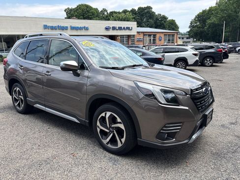 Used 2023 Subaru Forester Touring AWD/4WD image 1