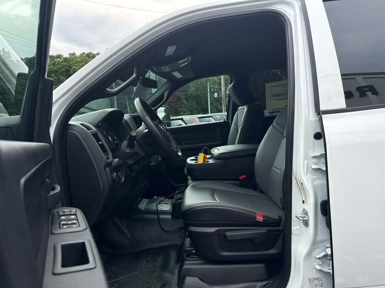 New 2026 RAM 5500 Tradesman w/ Chrome Appearance Group AWD/4WD image 12
