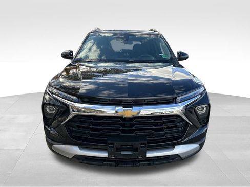 Used 2025 Chevrolet TrailBlazer LT image 9