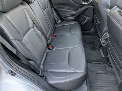 Used 2021 Subaru Forester Limited image 25