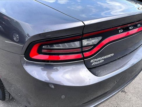Used 2015 Dodge Charger SXT w/ AWD Plus Group image 27
