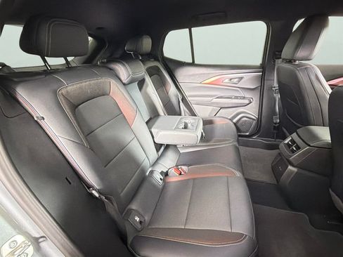 Used 2024 Chevrolet Equinox EV RS FWD image 29