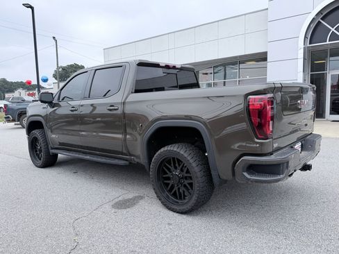 Used 2023 GMC Sierra 1500 AT4 w/ AT4 Premium Package AWD/4WD image 7