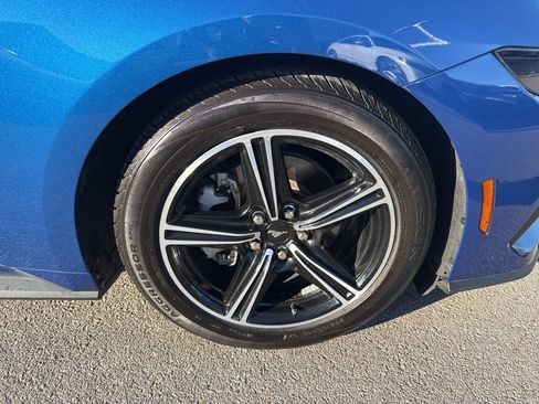 Used 2024 Ford Mustang Convertible image 10