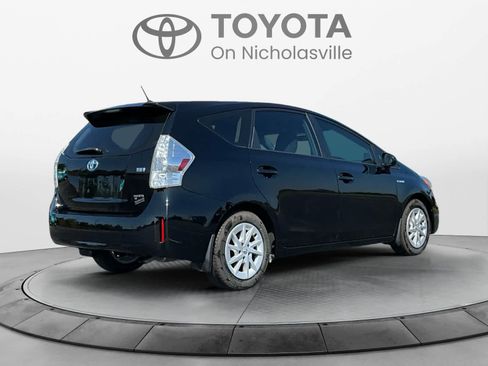 Used 2013 Toyota Prius V Two FWD image 5