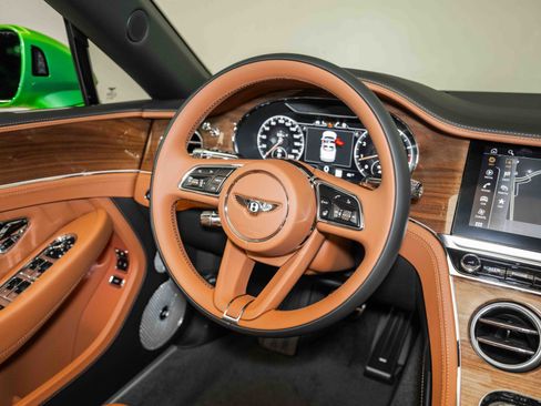 Certified 2024 Bentley Continental GT V8 AWD/4WD image 24