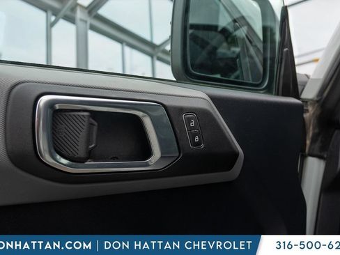 Used 2022 Ford Bronco Black Diamond AWD/4WD image 19