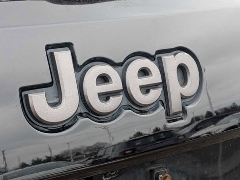 Used 2021 Jeep Grand Cherokee Limited w/ Quick Order Package 28K 80th AWD/4WD image 13