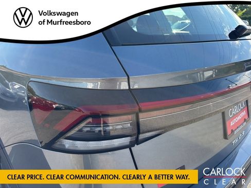 Certified 2025 Volkswagen Taos S FWD image 15