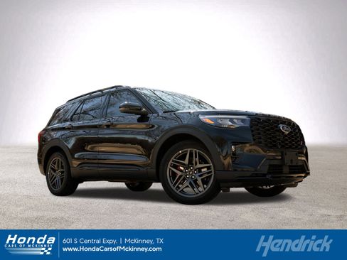 Used 2026 Ford Explorer ST image 1