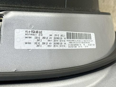 Used 2019 Chrysler Pacifica Touring Plus w/ Advanced Safetytec Group FWD image 37