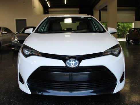 Used 2018 Toyota Corolla LE FWD image 7