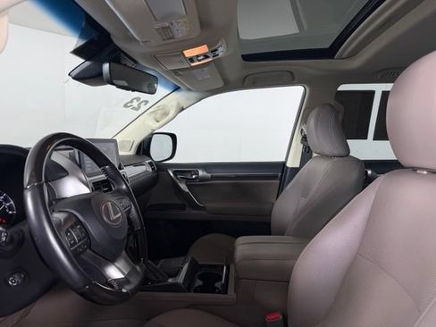 Used 2023 Lexus GX 460 Premium w/ Premium Package AWD/4WD image 19
