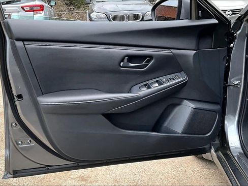 Used 2024 Nissan Sentra S image 19