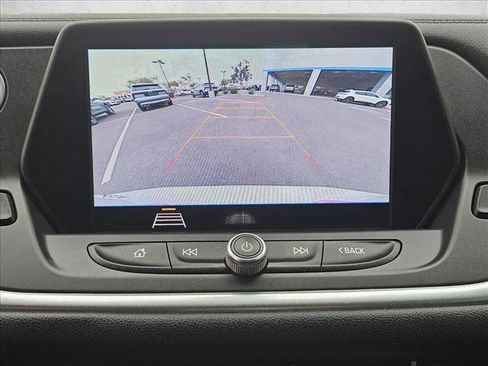 Used 2020 Chevrolet Blazer LT image 14