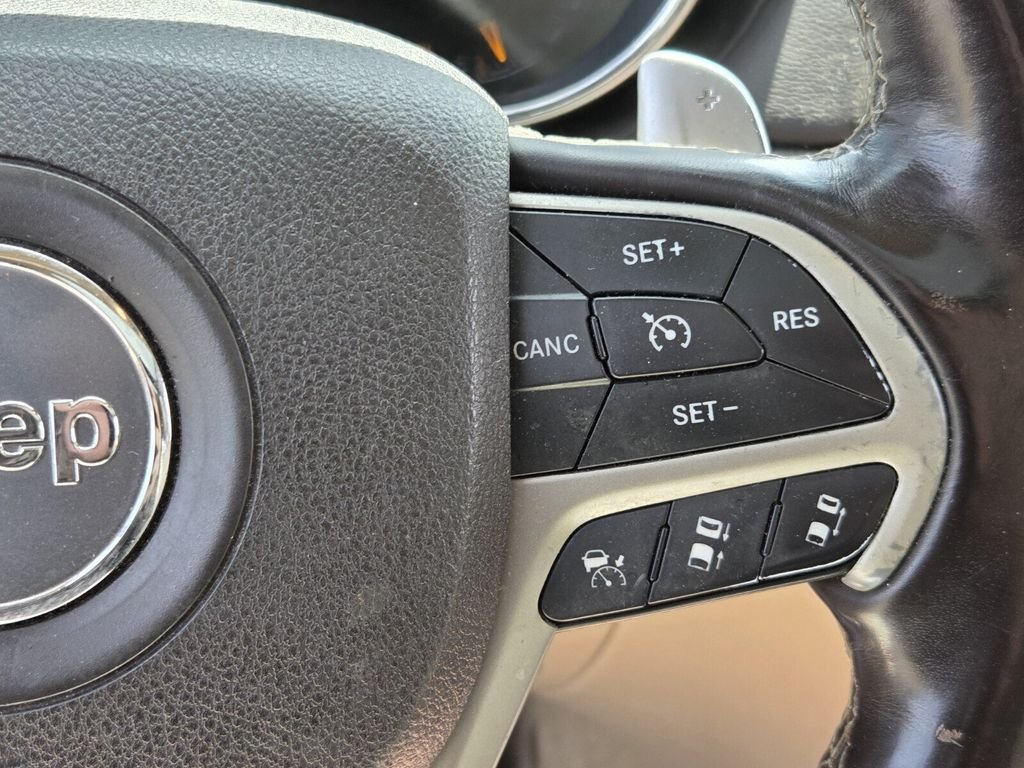 Used 2014 Jeep Grand Cherokee Overland w/ Advanced Technology Group RWD image 23