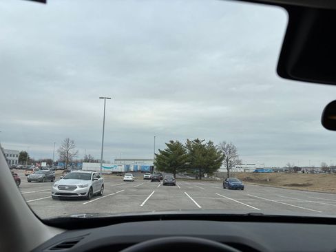 Used 2025 Nissan Pathfinder SV image 36