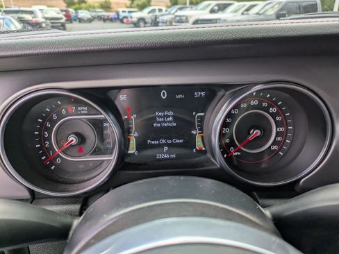Used 2022 Jeep Gladiator Rubicon w/ LED Lighting Group AWD/4WD image 19